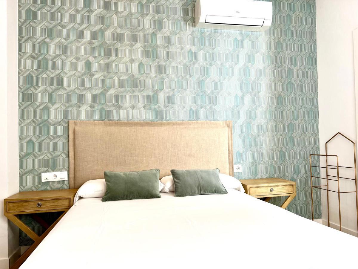 Apartamento Estudio Real Suites กรานาดา ภายนอก รูปภาพ