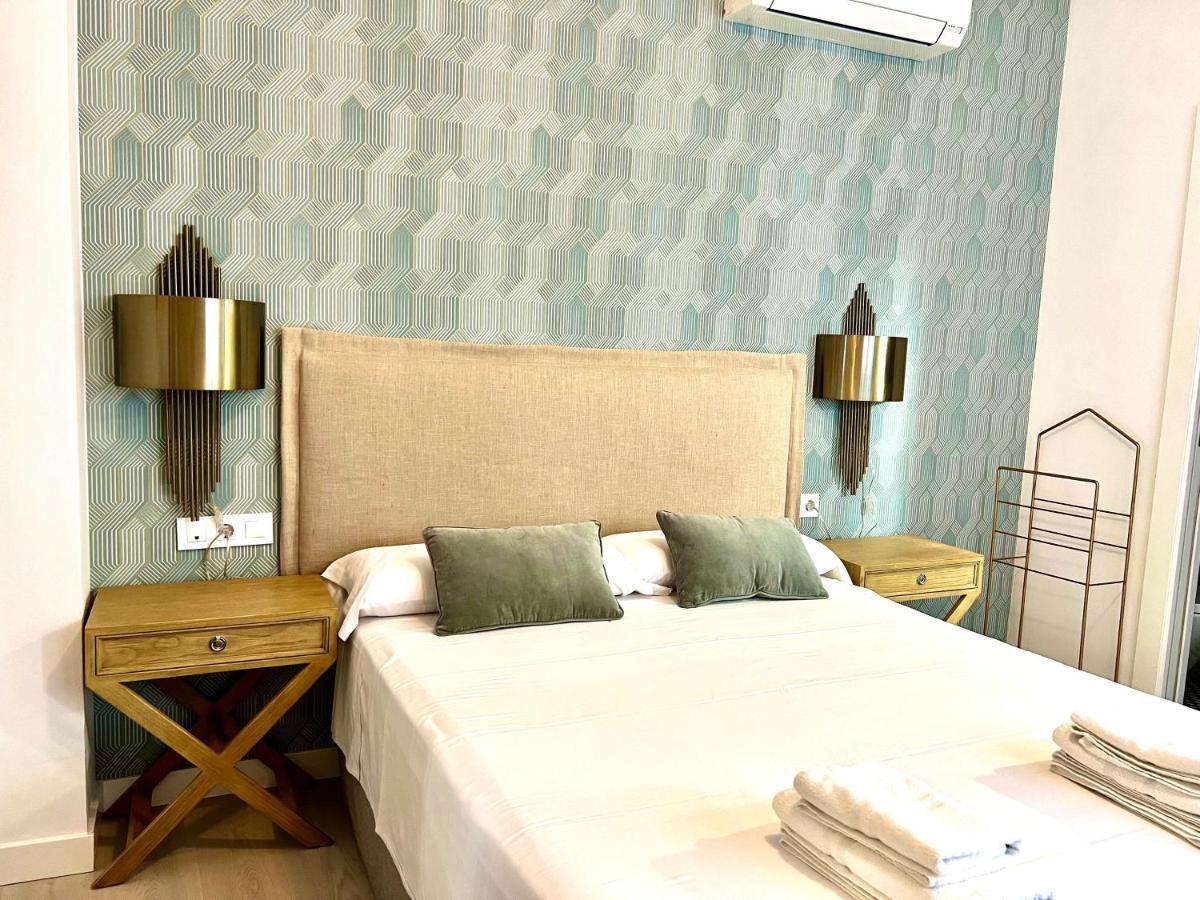 Apartamento Estudio Real Suites กรานาดา ภายนอก รูปภาพ